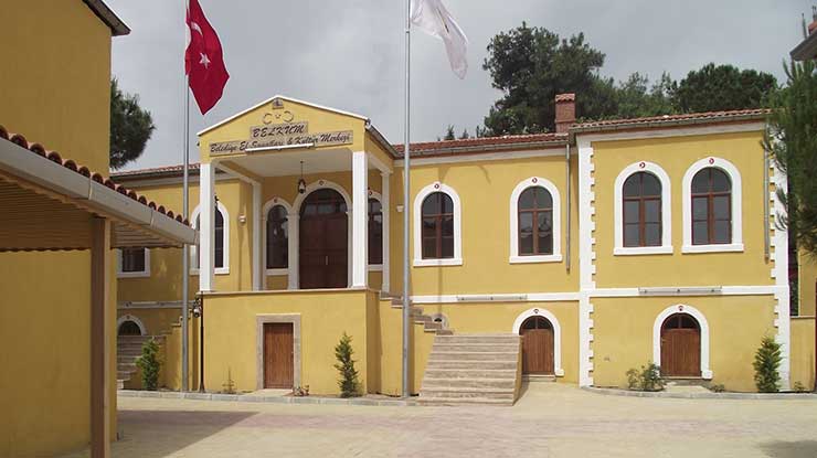 Buldan El Sanatları ve Kültür Merkezi